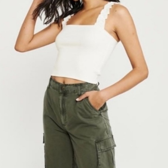 Abercrombie and Fitch ruffle strap tank top size medium - Picture 1 of 2